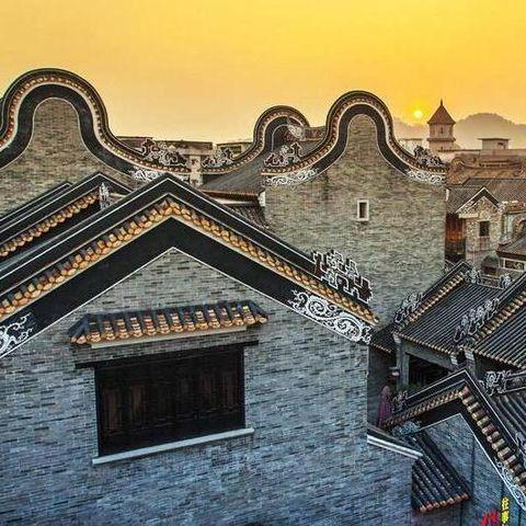 他是赵本山爱徒,为节省55元过路费撞上收费杆,46岁命丧黄泉